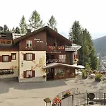 Chalet dei Pini